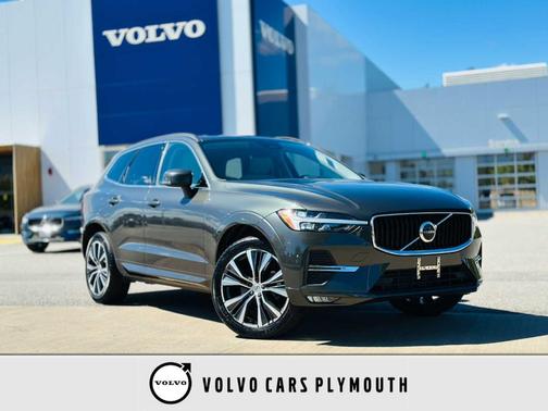 2022 Volvo XC60 B5 Momentum