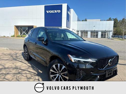 Onyx Black Metallic 2024 Volvo XC60 B5 Core Dark Theme
