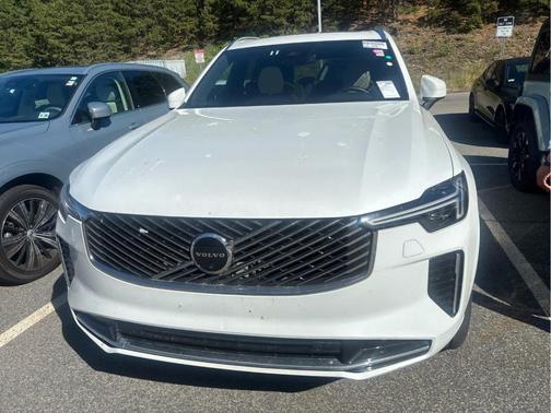 White 2026 Volvo XC90 B6 Plus 7-Seater
