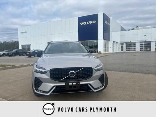 Silver 2023 Volvo XC60 B5 Plus Dark Theme