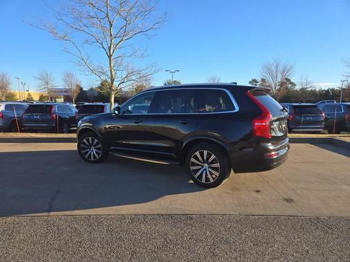 2023 Volvo XC90 B5 Core