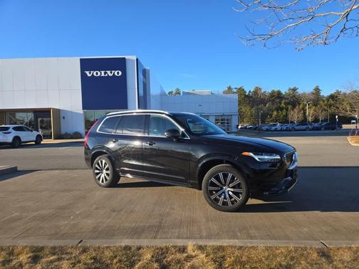 2023 Volvo XC90 B5 Core