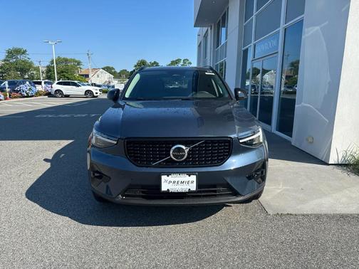 2026 Volvo XC40 ULTRA