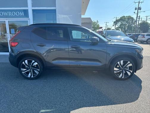 2026 Volvo XC40 ULTRA