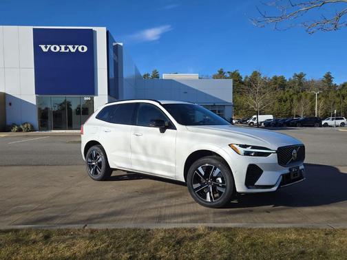 2026 Volvo XC60 B5 Plus