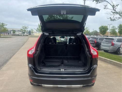 Black 2016 Volvo XC60 T5 Premier