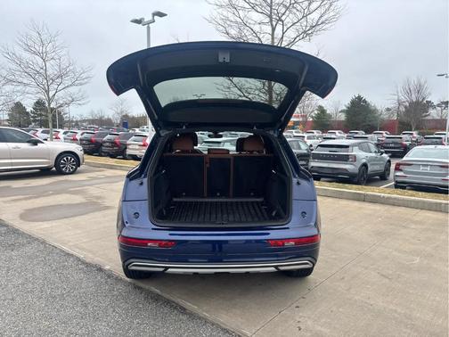 Navarra Blue Metallic 2021 Audi Q5 40 Premium Plus