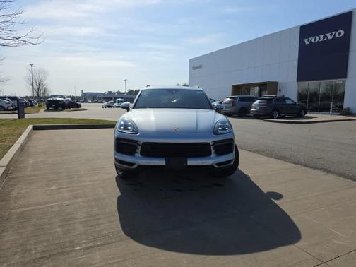 2021 Porsche Cayenne Base