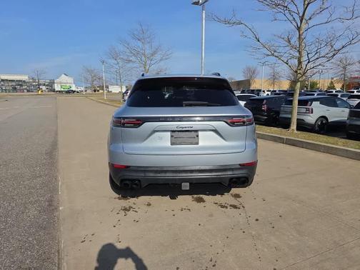 2021 Porsche Cayenne Base