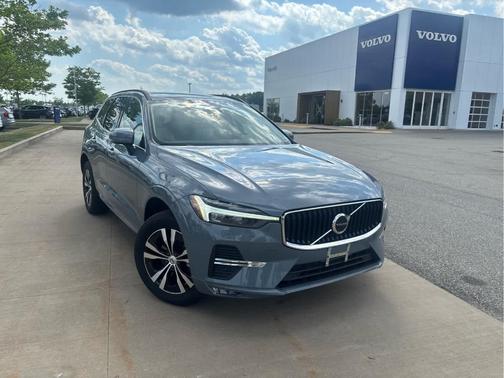 Thunder Gray Metallic 2023 Volvo XC60 B5 Core