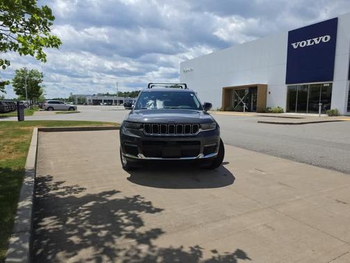 Metallic 2021 Jeep Grand Cherokee L Limited