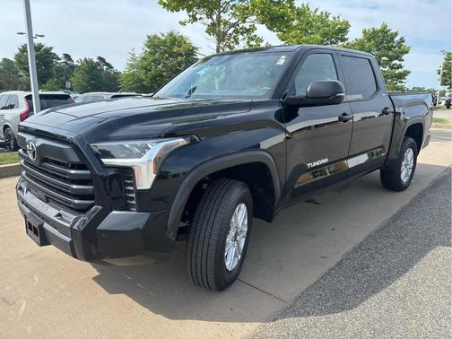 Midnight Black Metallic 2025 Toyota Tundra SR5