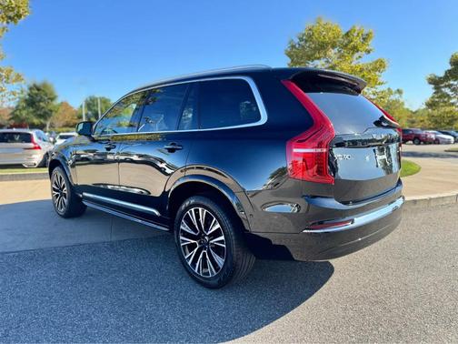 2023 Volvo XC90 Recharge Plug-In Hybrid T8 Plus 6-Seater