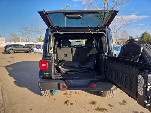 2022 Jeep Wrangler Unlimited 4xe Sahara