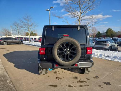 2022 Jeep Wrangler Unlimited 4xe Sahara