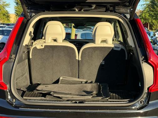 2024 Volvo XC90 B6 Plus Bright Theme 6-Seater
