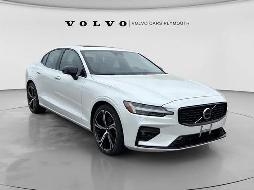 Crystal White Metallic 2024 Volvo S60 B5 Core Dark Theme