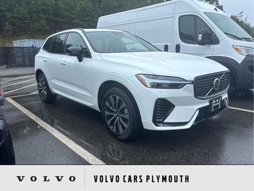 2024 Volvo XC60 B5 Plus Dark Theme