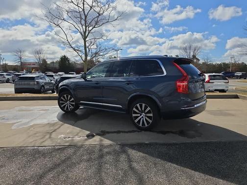 Denim Blue Metallic 2023 Volvo XC90 B6 Plus 6-Seater
