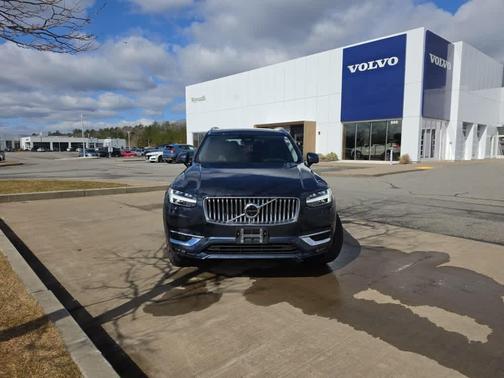 Denim Blue Metallic 2023 Volvo XC90 B6 Plus 6-Seater
