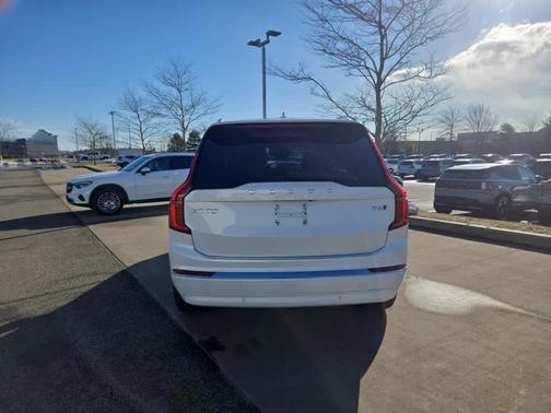 2026 Volvo XC90 B6 Plus 7-Seater