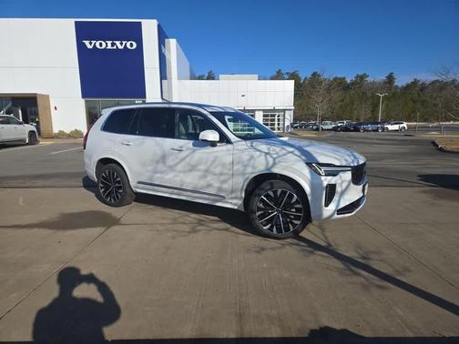 2026 Volvo XC90 B6 Plus 7-Seater