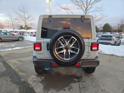 2024 Jeep Wrangler 4xe Sport