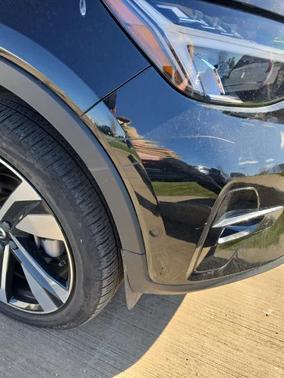 Onyx Black Metallic 2023 Volvo XC40 B5 Plus Dark Theme