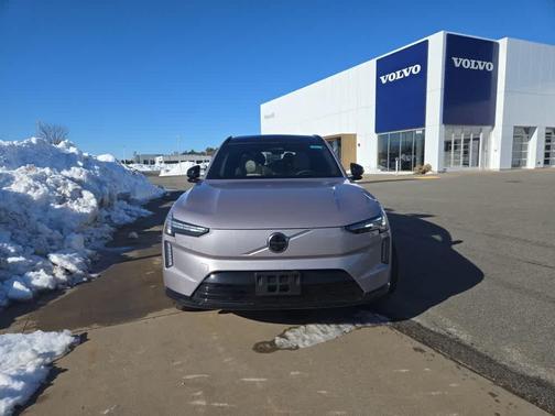 Silver 2026 Volvo EX90 ULTRA