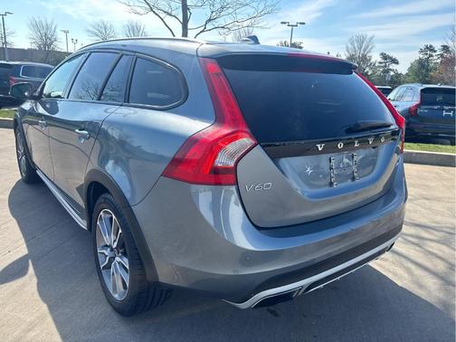 Gray Metallic 2018 Volvo V60 Cross Country T5