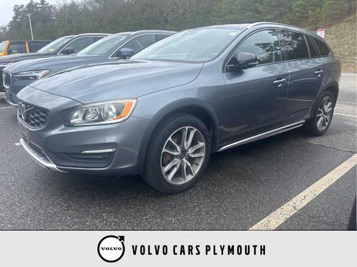 2018 Volvo V60 Cross Country T5