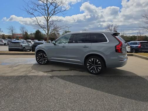 2026 Volvo XC90 B6 Plus 7-Seater