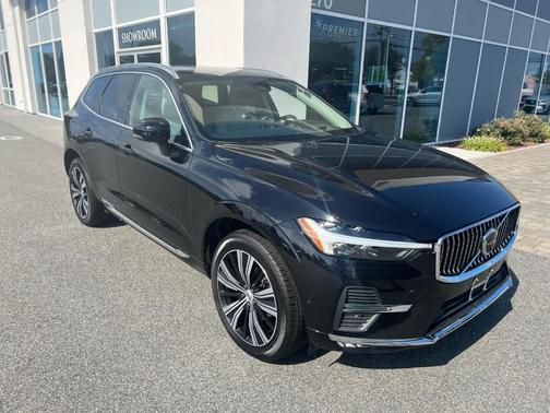 2022 Volvo XC60 B5 Inscription
