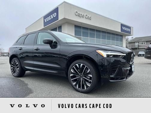 Onyx Black Metallic 2026 Volvo XC60 Plug-In Hybrid T8 Ultra