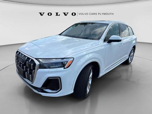 Carrara White 2025 Audi Q7 55 Premium Plus