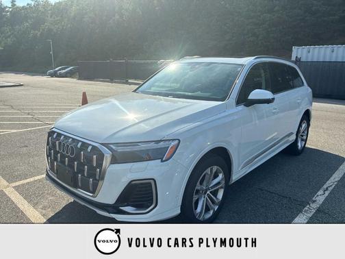 Carrara White 2025 Audi Q7 55 Premium Plus