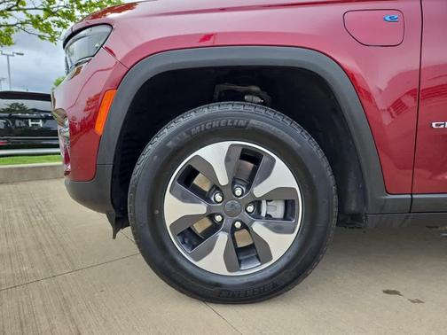 2023 Jeep Grand Cherokee 4xe Base