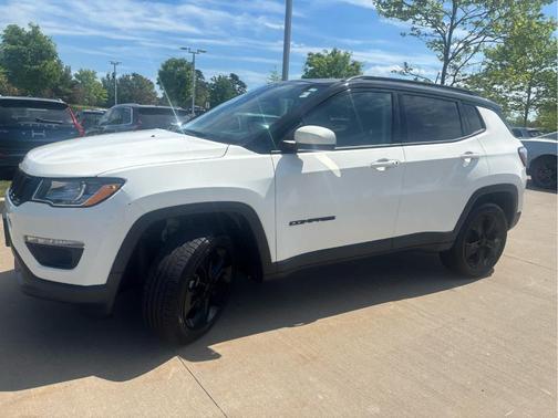 White Clearcoat 2019 Jeep Compass Altitude
