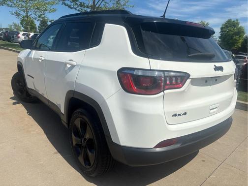 White Clearcoat 2019 Jeep Compass Altitude
