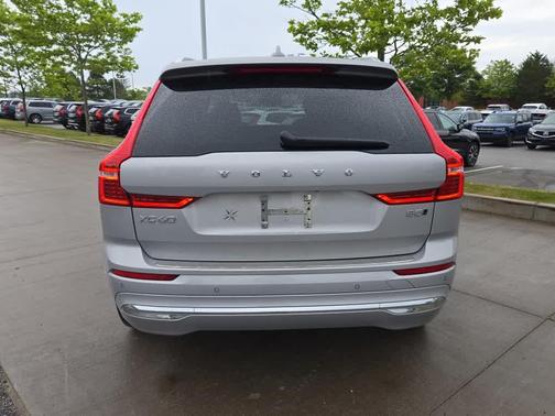 2022 Volvo XC60 B5 Inscription
