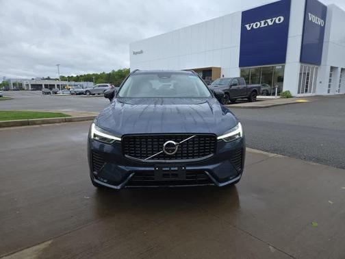 2025 Volvo XC60 B5 Ultra
