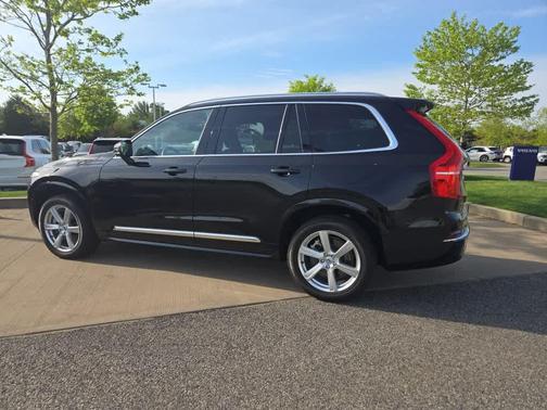 2024 Volvo XC90 B5 Core Bright Theme