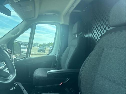 Bright White Clearcoat 2025 RAM ProMaster 2500 Base