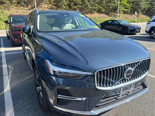 Blue 2023 Volvo XC60 B5 Plus Bright Theme