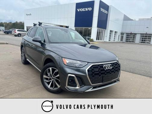 Daytona Gray Pearl Effect 2023 Audi Q5 45 S line quattro Premium