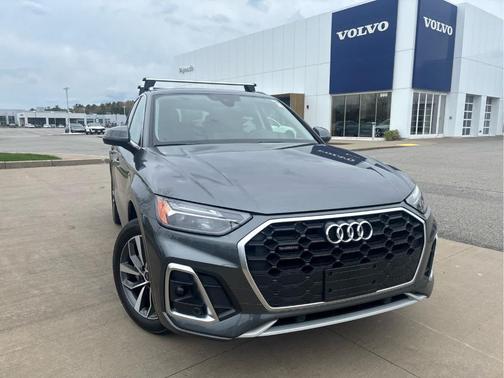 Daytona Gray Pearl Effect 2023 Audi Q5 45 S line quattro Premium