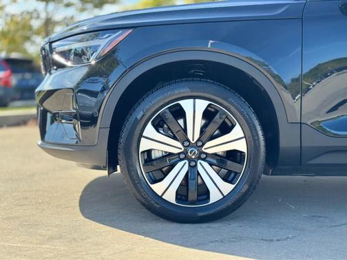 2023 Volvo C40 Recharge Pure Electric Twin Plus