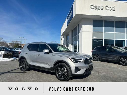 2023 Volvo XC40 B5 Core