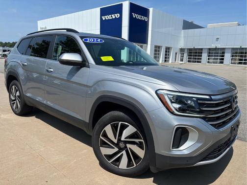 Silver Bird Metallic 2024 Volkswagen Atlas 2.0T SE