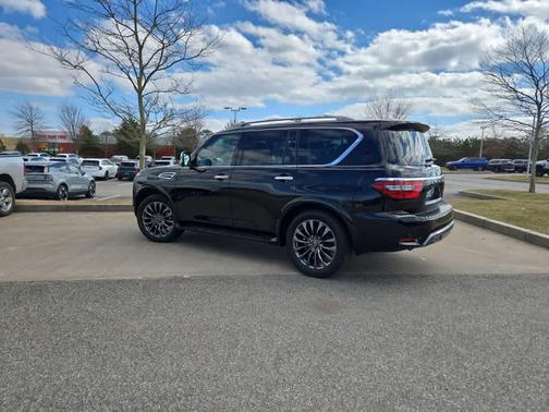 2023 Nissan Armada Platinum